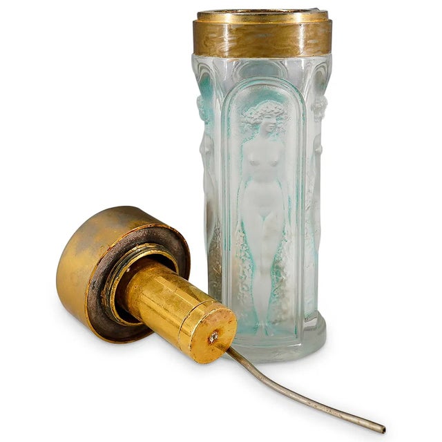 René Lalique R. Lalique Marny Frosted Glass Perfume Bottle Atomizer, France, C. 1925–1930 For Sale - Image 4 of 14