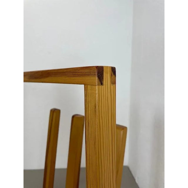 Cubic Brutalist Pine Wood Magazine Holder in the style of Chapo Perriand, France, 1970s For Sale - Image 16 of 18