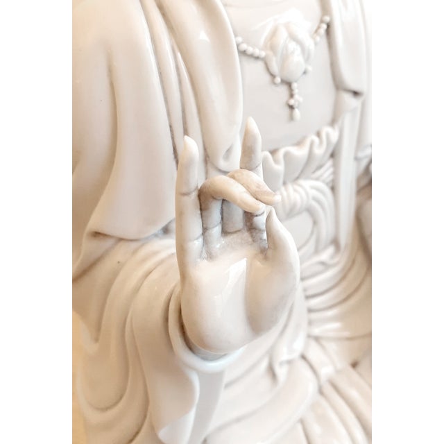 Ceramic Chinese DeHua Porcelain Seated Ru Yi Kuan Yin For Sale - Image 7 of 12