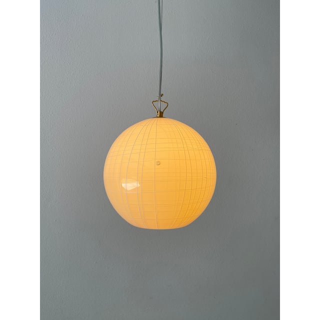 Precious peonia chandelier by la murrina murano. The cased glass has a refined cream-colored base and a white filigree...