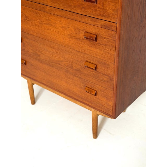 Model 135 Tallboy by Børge Mogensen for Søborg Møbelfabrik, 1950s For Sale - Image 6 of 12