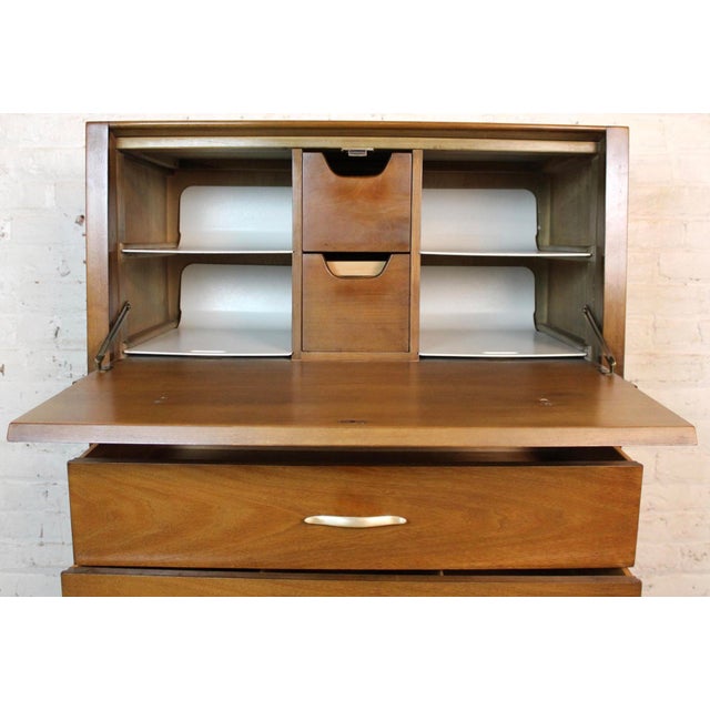 Wood Mid 20th Century K12 Man's Chest by John Van Koert for Drexel 'Profile' Collection For Sale - Image 7 of 18