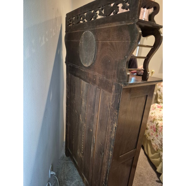 Late 18th Century Victorian American Side-by-Side Display and Secretary Cabinet For Sale In Palm Springs - Image 6 of 12