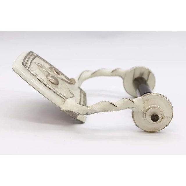 Metal Vintage French Provincial Off White & Gold 3 Piece Bathroom Hardware Set For Sale - Image 7 of 12