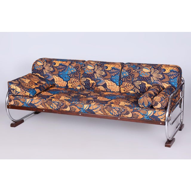 Bauhaus Sofa in Beech attributed to Robert Slezak, Czech, 1930s For Sale - Image 9 of 18