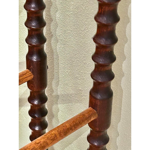 Wood Late Victorian Spindle-Turned Walnut Blanket Rack / Towel Stand – All Wood, Bobbin Turned, C. 1890–1910 For Sale - Image 7 of 11