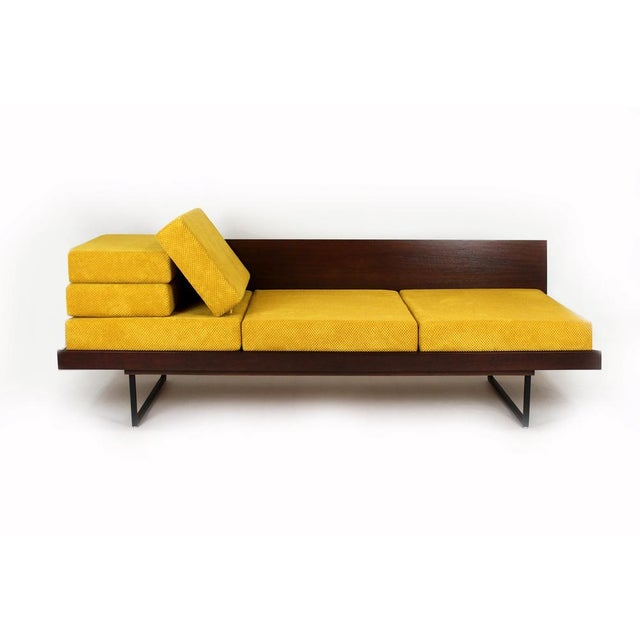 Sofa from Interier Praha, Former Czechoslovakia, 1960s For Sale - Image 4 of 18