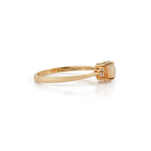 Metal Natural Oval Cabochon Opal Ring With Trio Diamonds in 14k Yellow Gold Size 7 For Sale - Image 7 of 16