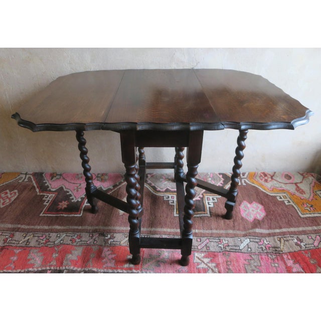 Farmhouse Extendable Dining Table in Oak, 1900s For Sale - Image 10 of 12