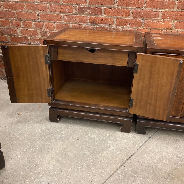 1970s Drexel Night Table Set, 2 Pieces For Sale In New York - Image 6 of 11