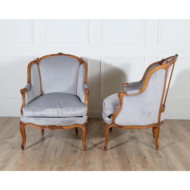 Pair of Louis XV-Style Beech Gondola Armchairs in Gray Velvet, 20th Century For Sale - Image 15 of 15