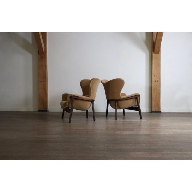 Sculptural Lounge Chairs in Mohair and Wood, Italy 1950s, Set of 2 For Sale - Image 10 of 13