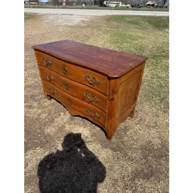 18th Century French Louis XV Cherrywood Chest of Drawer / Commode For Sale - Image 12 of 17