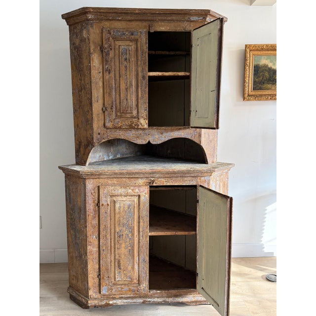 Brown 18th Century Swedish Cupboard, c.1780 For Sale - Image 8 of 11
