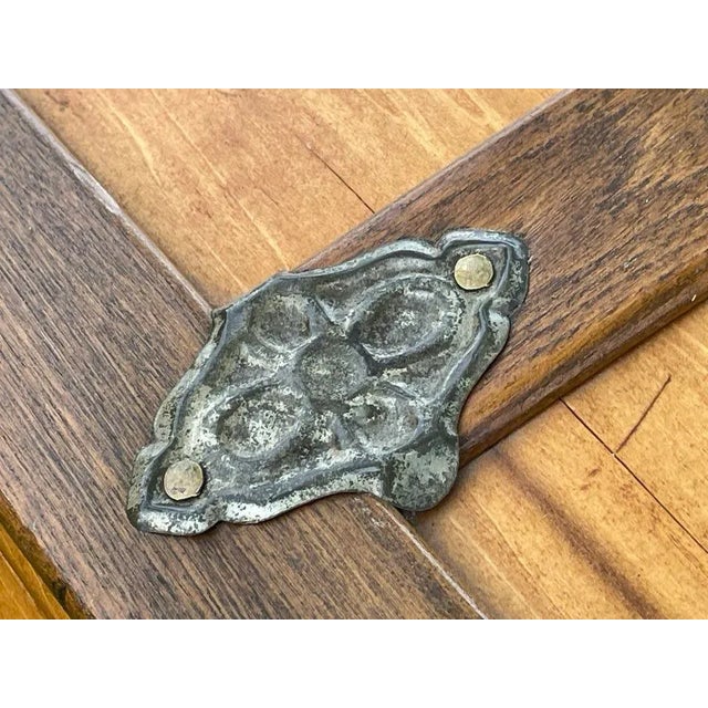 Early 20th Century Refinished American Rolling Pine Blanket Chest Storage Trunk For Sale - Image 6 of 12