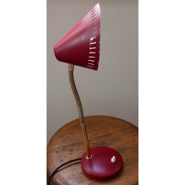 Gold Mid-Century French Red Brass Gooseneck Table Lamp, 1950s For Sale - Image 8 of 14
