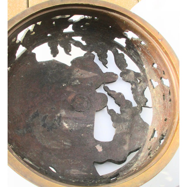 Japanese Meiji Bronze Lidded Habachi Large Volume For Sale - Image 12 of 17