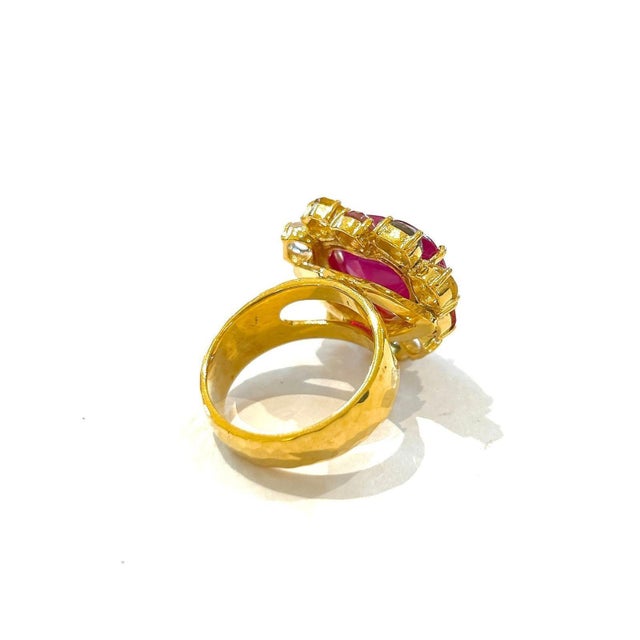 Bochic “Orient” Heart Ruby & Multi Fancy Sapphire Ring Set In 18K Gold & Silver, Size 7 For Sale In New York - Image 6 of 7