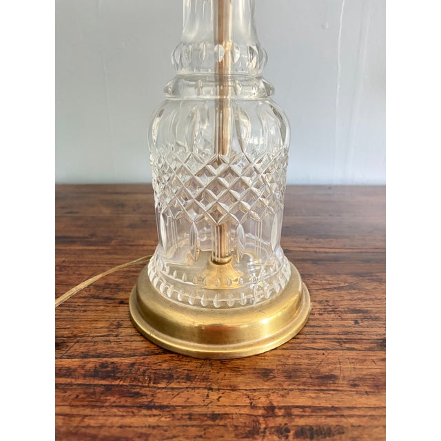 Late 20th Century Federick Cooper Hollywood Regency Cut Glass & Brass Table Lamp For Sale - Image 9 of 10