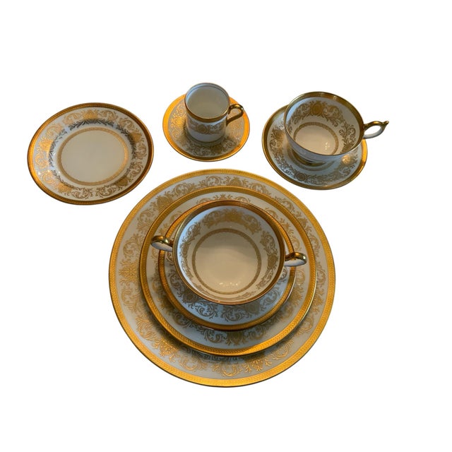 John Aynsley 1970s Aynsley Imperial Gold Fine Bone China Estate Collection 130 Pc for 12 Teapot Coffee Pot Platters Staffordshire For Sale - Image 4 of 12