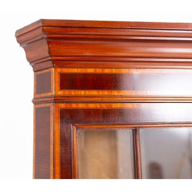 1920s Sheraton Revival Corner Cabinet in Mahogany Marquetry, 1920s For Sale - Image 5 of 7