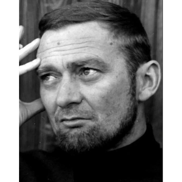 Verner Panton 'Panthella Portable' Table Lamp for Louis Poulsen in Gray For Sale - Image 12 of 13