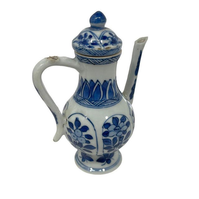 Small Blue and White Lidded Jug For Sale - Image 3 of 13