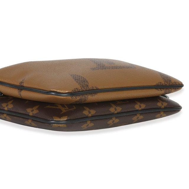 Reverse Monogram Giant Canvas Double Zip Pochette For Sale In New York - Image 6 of 9