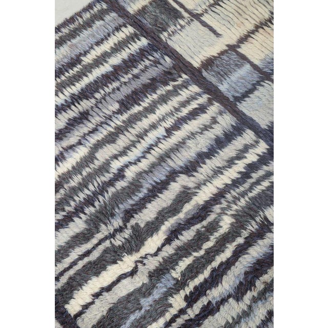Scandinavian Wool Rya Rug with Graphic Pattern, 1970s For Sale - Image 3 of 6