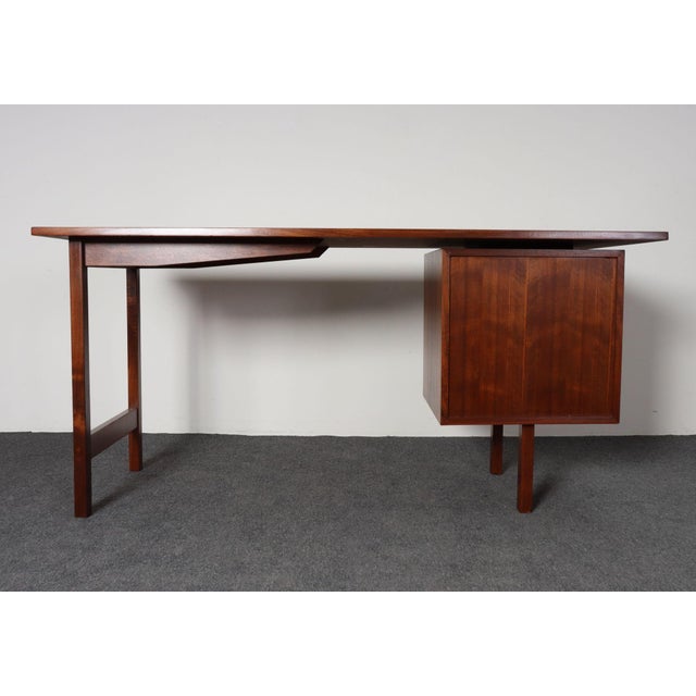 Mid-Century American Modern Studio Craft Walnut Desk by Richard Artschwager For Sale - Image 9 of 18