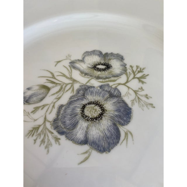 1970s 1970s Asian Style Hand-Painted Dish Set - 17 Pieces For Sale - Image 5 of 10