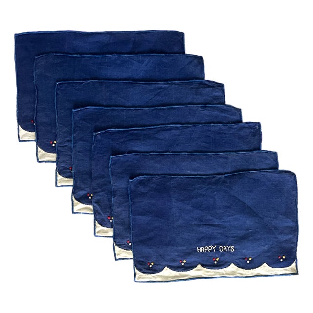 Set of 7 Vintage 1960s Hand-Embroidered "Happy Days" Linen Cocktail Napkins Äì Scallop Edge Detail For Sale