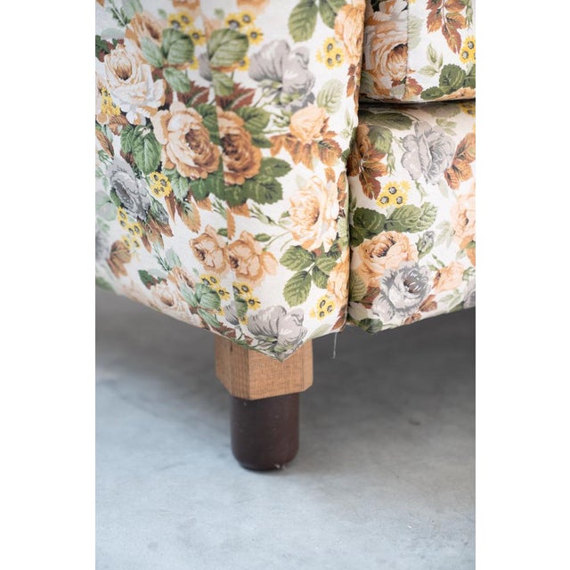 Blue 2-Seater Sofa in Floral Fabric, Wooden Structure, Plastic and Wooden Feet, 1970s For Sale - Image 8 of 18