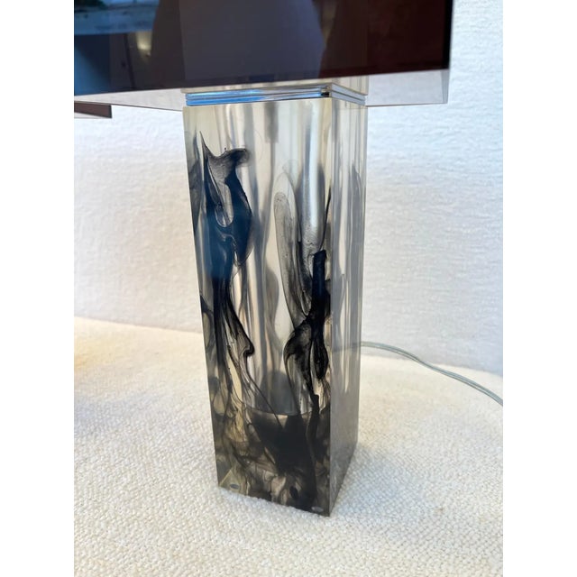 Modern 1990s Pair of Lucite Cube Table Lamps For Sale - Image 3 of 7