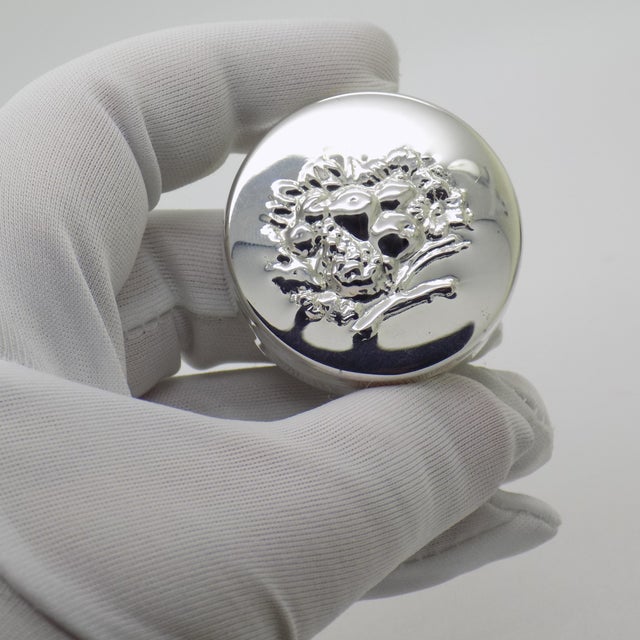 A vintage Italian pill/snuff trinket box, handcrafted in Padova (PD), Italy during the 1980s/1990s, showcasing the...