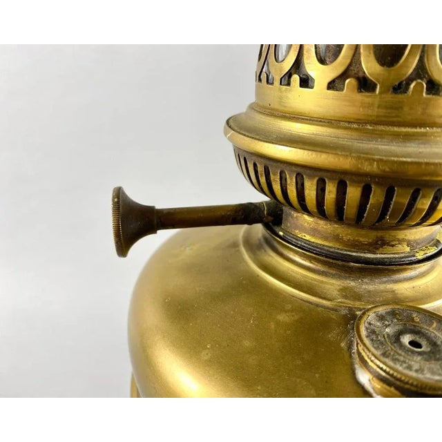 Vintage Oil Table Lamp in Brass from Lempereur & Bernard, Belgium For Sale - Image 5 of 10