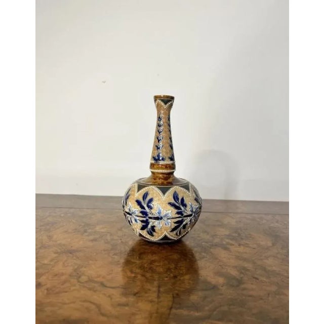 Fantastic quality antique Doulton Lambeth vase, having a quality antique Doulton Lambeth vase made for the Art Union of...
