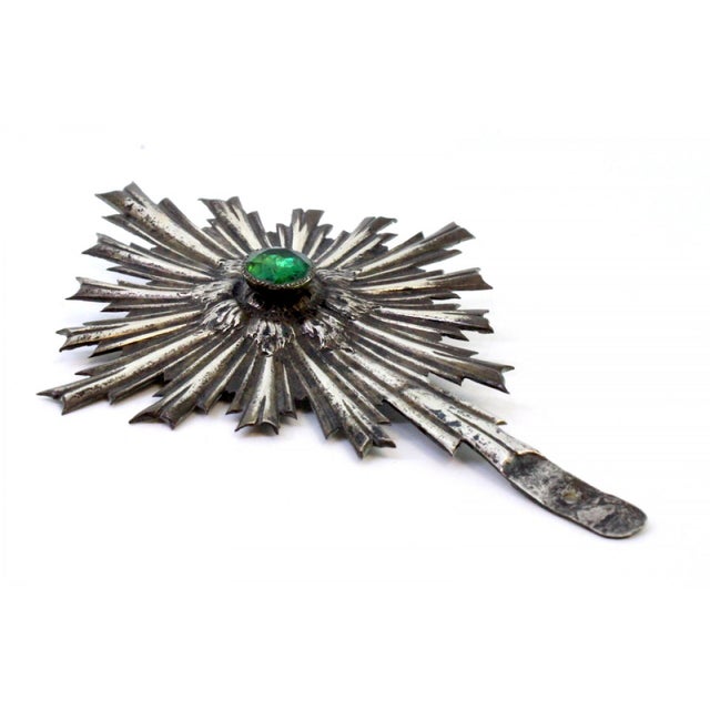 Silver Splendor Embossed with Fake Green Stone For Sale - Image 4 of 6