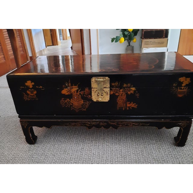 Vintage Chinese Black Laquered Chest . For Sale - Image 4 of 7