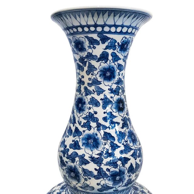 A large blue and white porcelain vase in the Chinese Style. Made by Maitland Smith circa 1970.