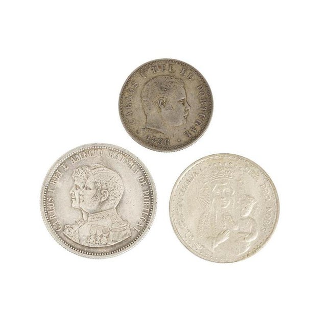 Vintage Portuguese Silver Coins and Medal, Set of 3 For Sale - Image 6 of 6