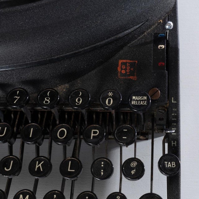 1940s Remington Deluxe Noiseless Typewriter For Sale - Image 11 of 16