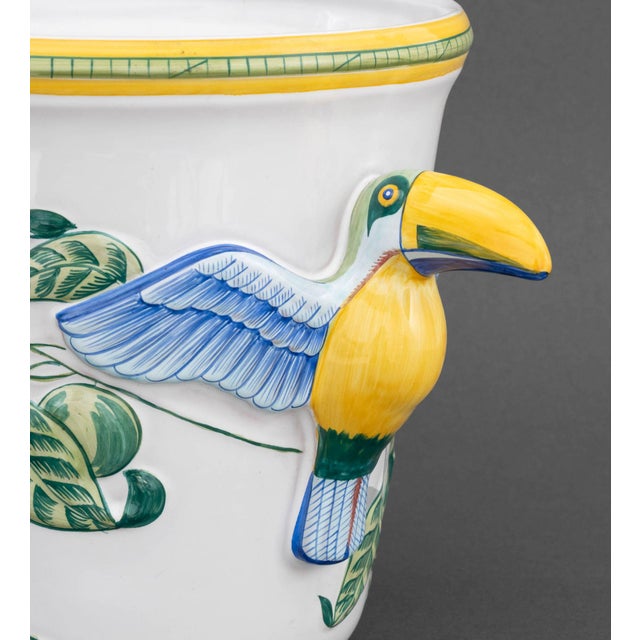 Hermès Hermes Moustiers Faience "Toucan" Ice Bucket For Sale - Image 4 of 9