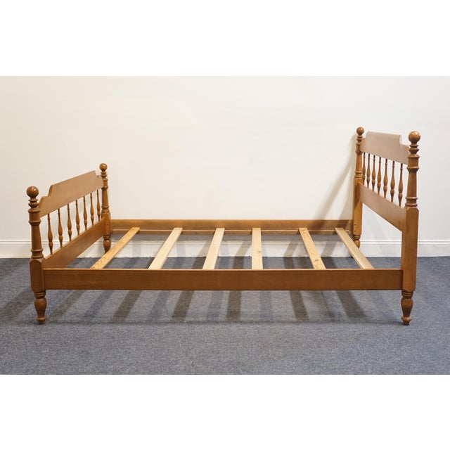 Brown Ethan Allen Heirloom Nutmeg Maple Colonial Early American Full Size Spindle Bed 10-5611 For Sale - Image 8 of 11