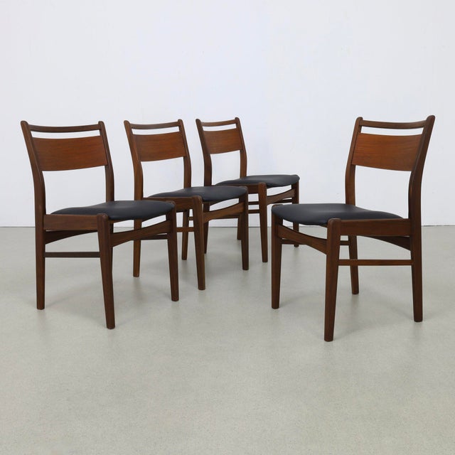 Dining Chairs in Teak, 1960s, Set of 4 For Sale - Image 11 of 11