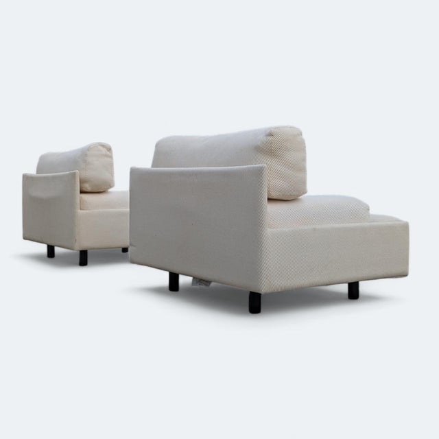Italian Postmodern Oversized Lounge Chair in Cream Upholstery, 1970s, Mid-Century For Sale - Image 14 of 15