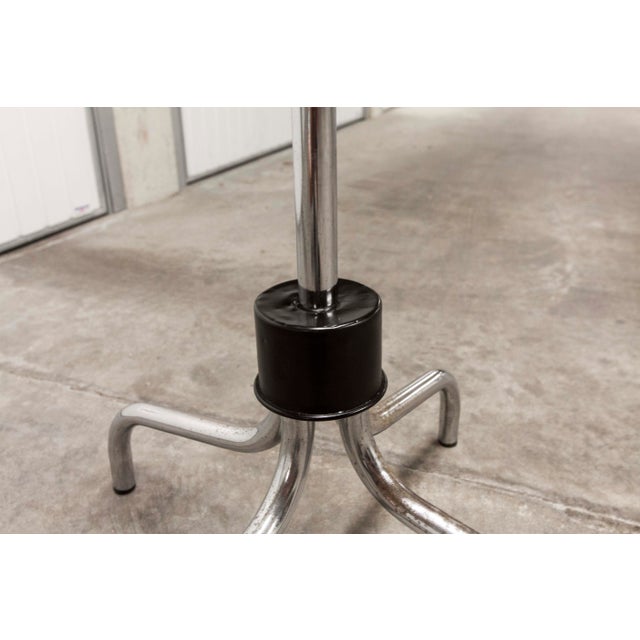 Industrial Rotating Parrot Coat Rack with 16 Hooks in Chrome-Plated Metal, 1960s For Sale - Image 16 of 18
