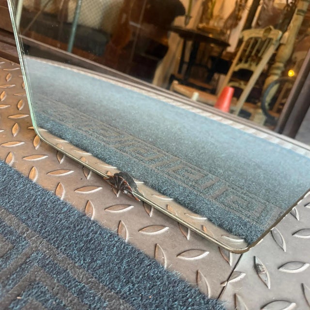 Gio Ponti 1930s Gio Ponti Style Art Deco Etched Glass and Brass Italian Wall Mirror For Sale - Image 4 of 12