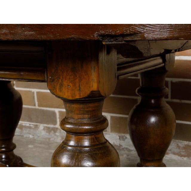 Wood 18th Century Georgian English Pine Table with Oval Top and Turned Legs For Sale - Image 7 of 12