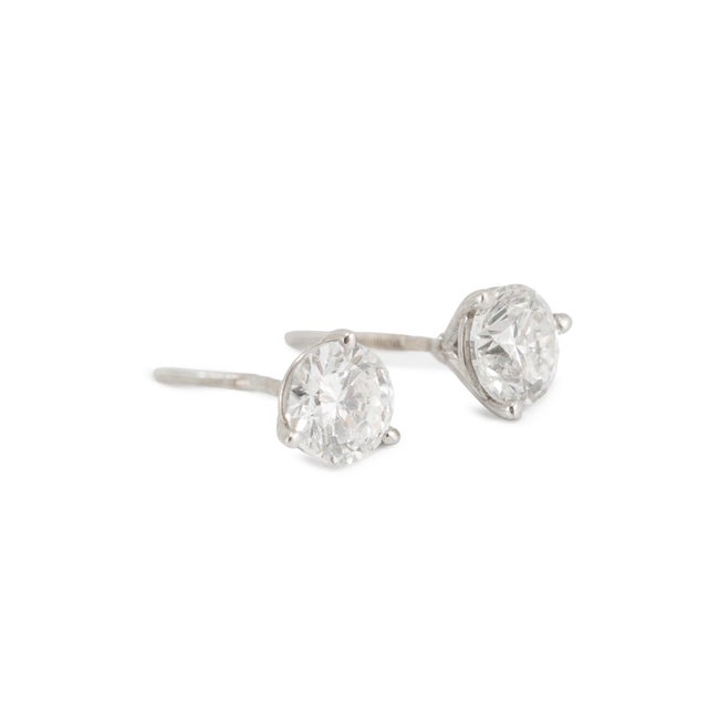 Modern 14k White Gold 0.85ct Round Diamond 3-Prong Martini Set Petite Stud Earrings, A Pair For Sale - Image 3 of 8